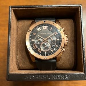 Men Michael Kors rose gold watch